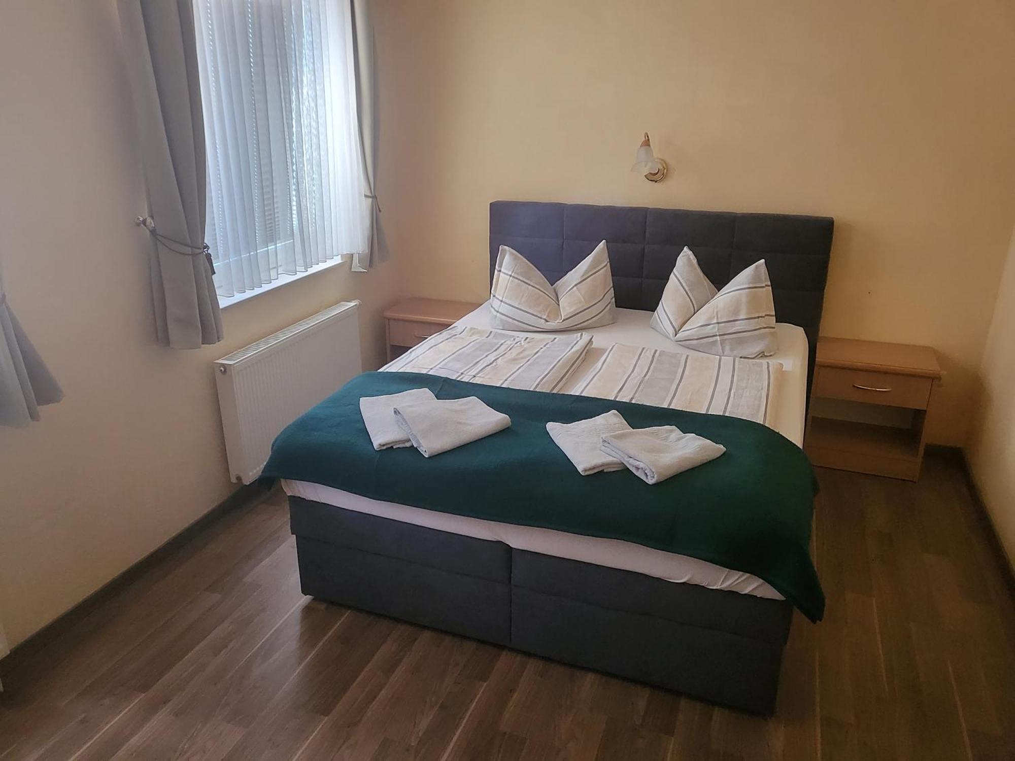 Pension Kuehnauer Hof Dessau-Rosslau 外观 照片