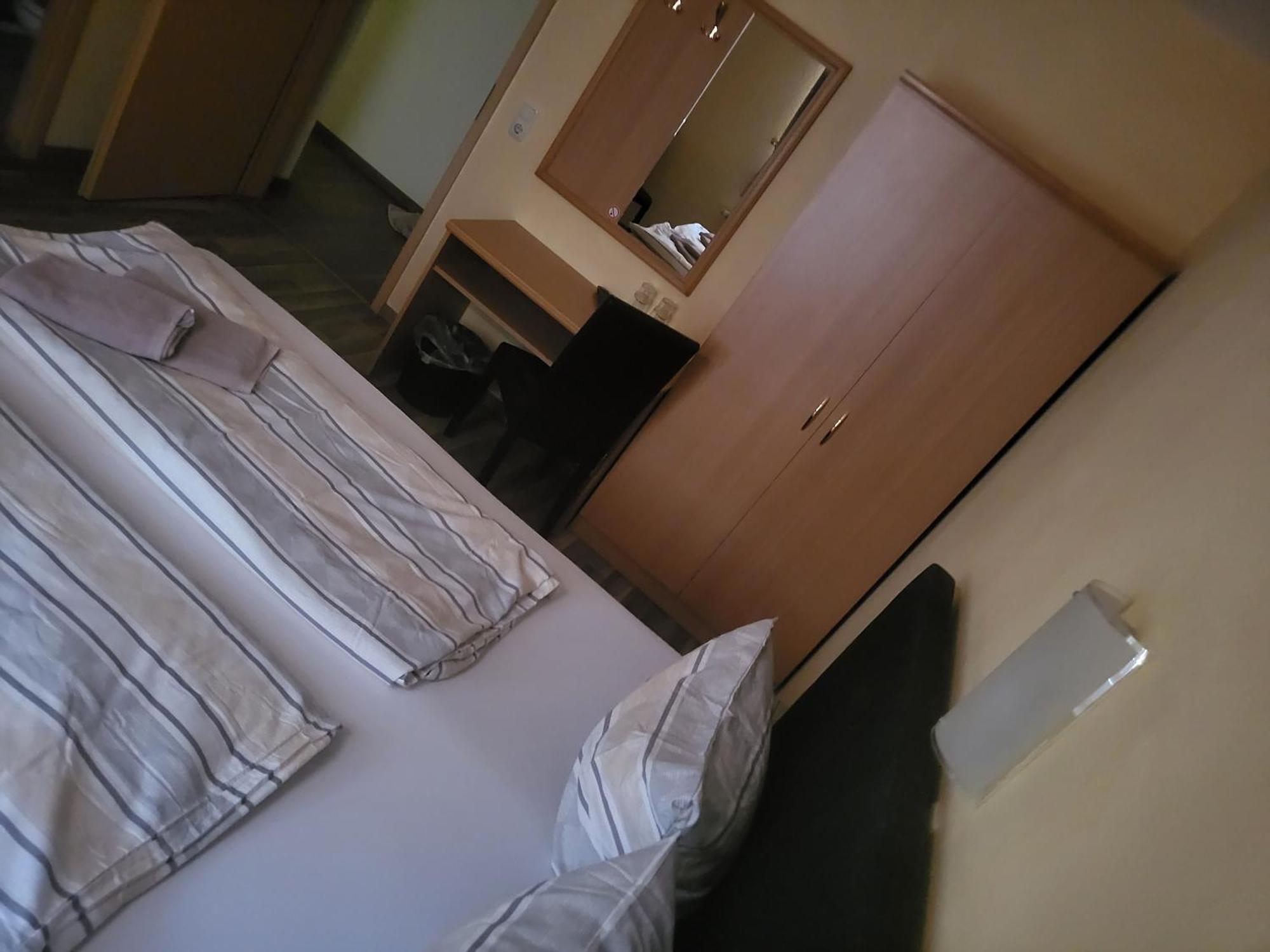Pension Kuehnauer Hof Dessau-Rosslau 外观 照片